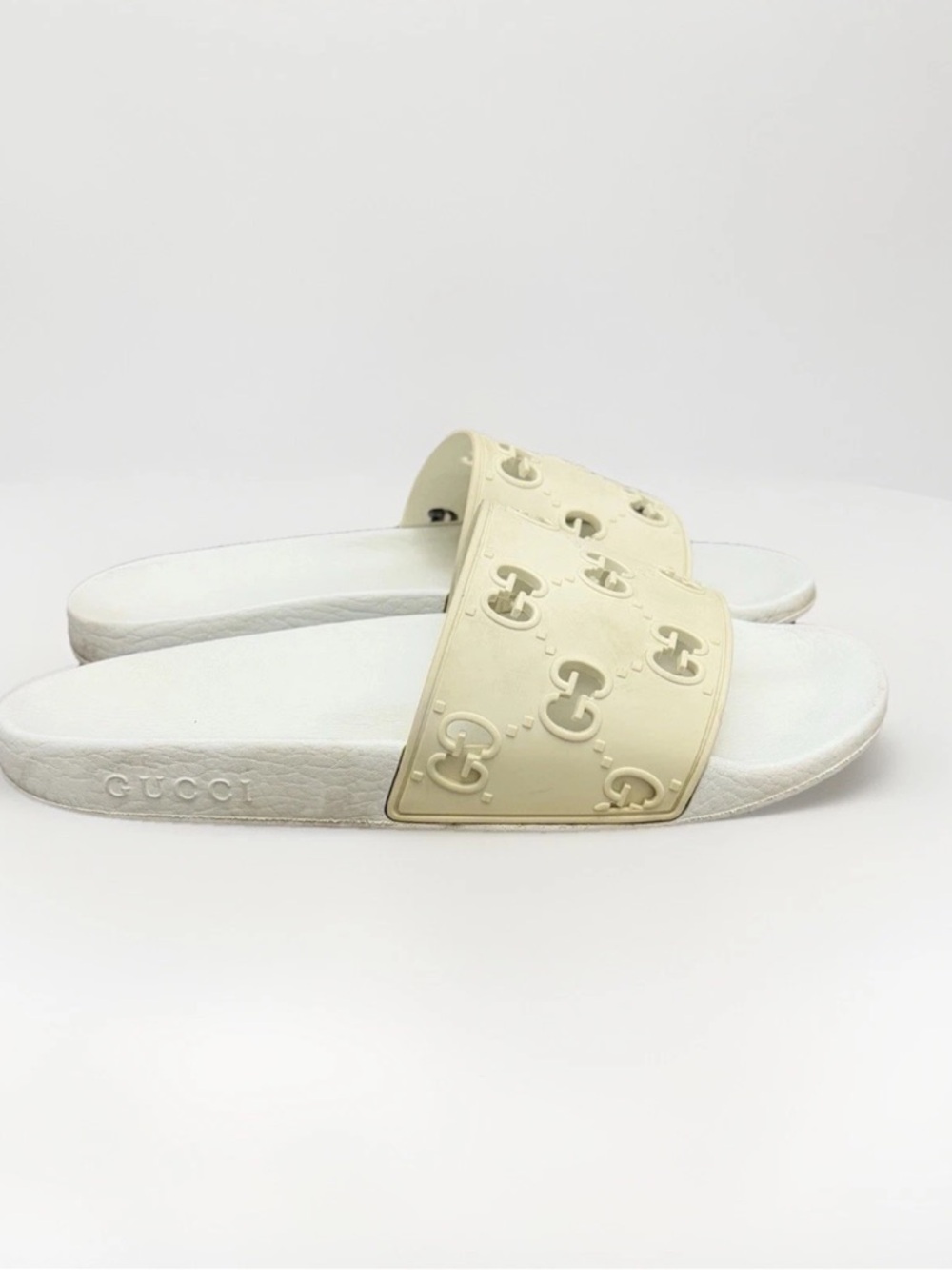 Authentic Gucci White Tiger Monogram Rubber Slide Sandals - Women's 8 - Picture 2 of 5